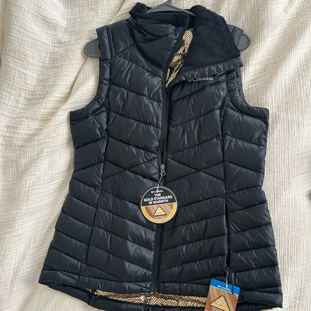 Columbia Women's Black Quilted Vest